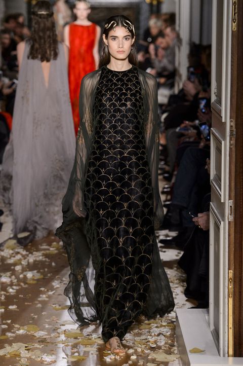 Valentino Couture show spring/summer 2016 pictures and review