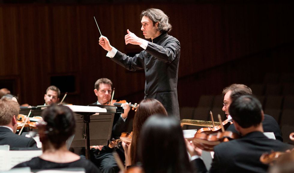 Vladimir Jurowski conducting the London Philharmonic Orchestra