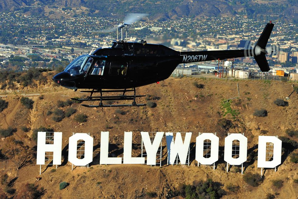 Helicopter tour of Los Angeles | Group 3 Aviation