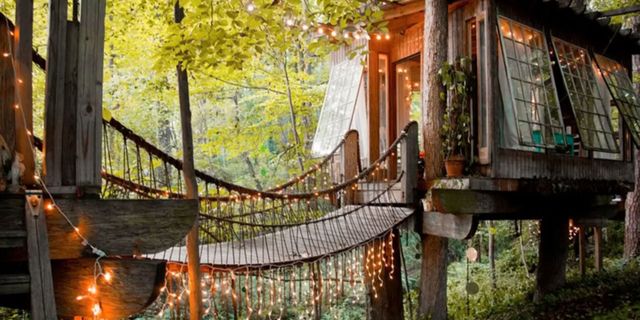 Airbnb A Midsummer Night's Dream