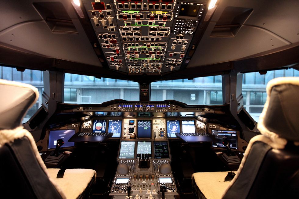 Mode of transport, Air travel, Aviation, Aerospace engineering, Aircraft, Glass, Cockpit, Airline, Flight instruments, Service, 