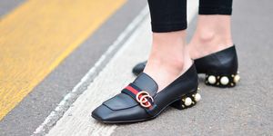 Flat shoes street style