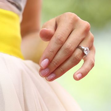 Allison Williams' engagement ring