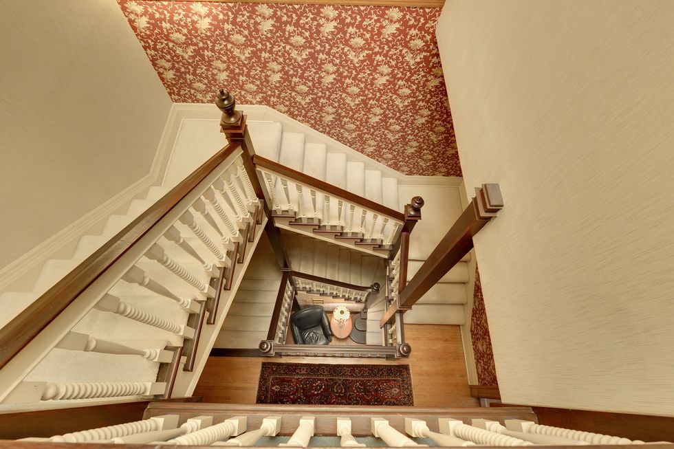 Stairs, Property, Real estate, House, Molding, Handrail, Baluster, Home, Building material, Symmetry, 