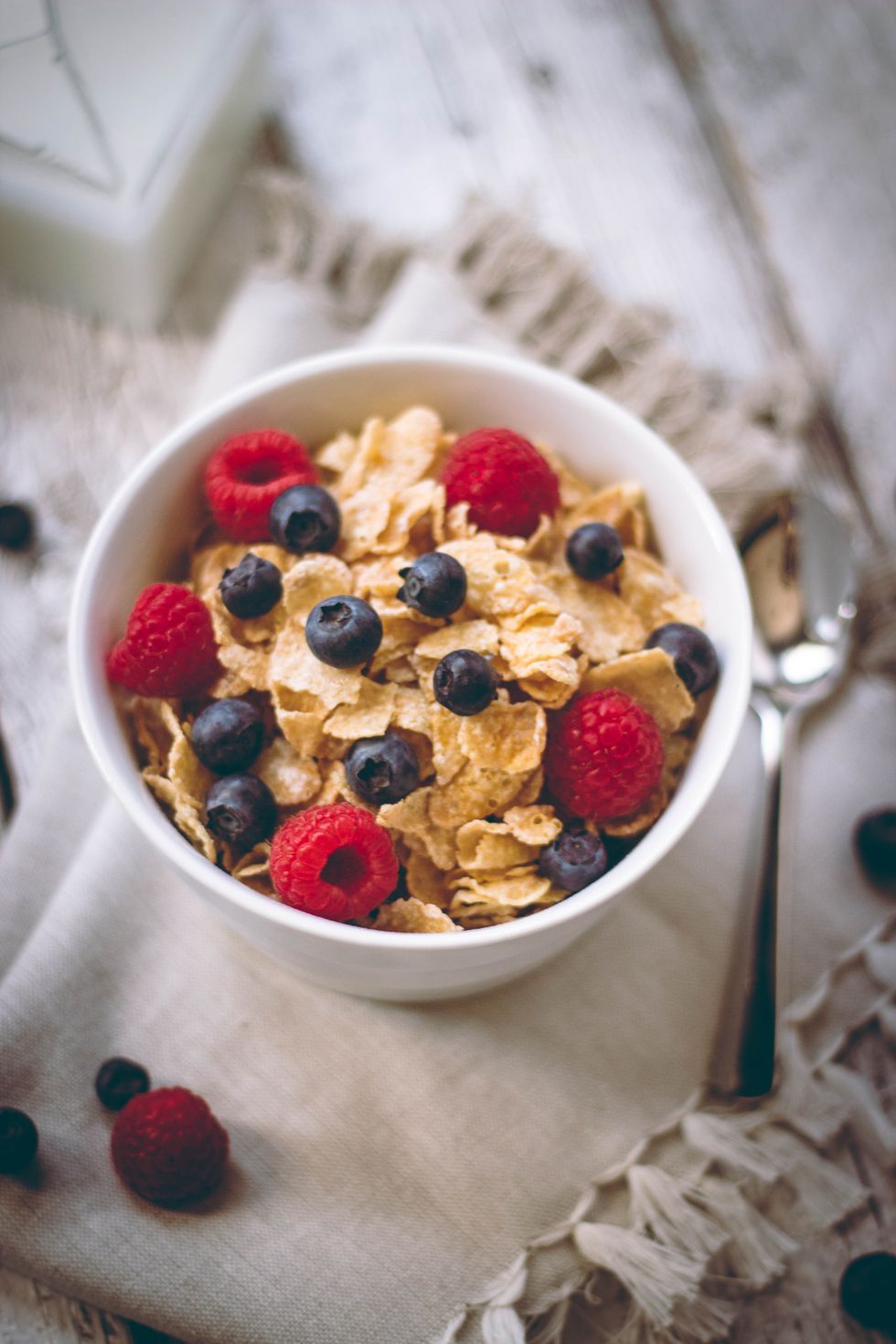 <p>Even if it's a hearty, healthy version, cold cereal isn't going to keep you full for very long because there's not a lot of water content. "<a href="http://ajcn.nutrition.org/content/70/4/448.full">Studies show</a> that when water is incorporated into a food, it's going to fill you up more than food with a lower water content," says <a href="https://dawnjacksonblatner.com/">Dawn Jackson Blatner</a>, RD, author of <em>The Superfood Swap Diet</em>. "Think about holding a box of dry cereal—it's super light. You can probably eat most of the box in one sitting," she explains. Sure, you're going to get whole grains, fiber, and vitamins, just as the box claims, but you're not going to feel full for very long. </p><p>A better idea: Focus on foods with high-water content, like cooked oatmeal or overnight oats, which have been soaked in water or almond milk overnight.</p>