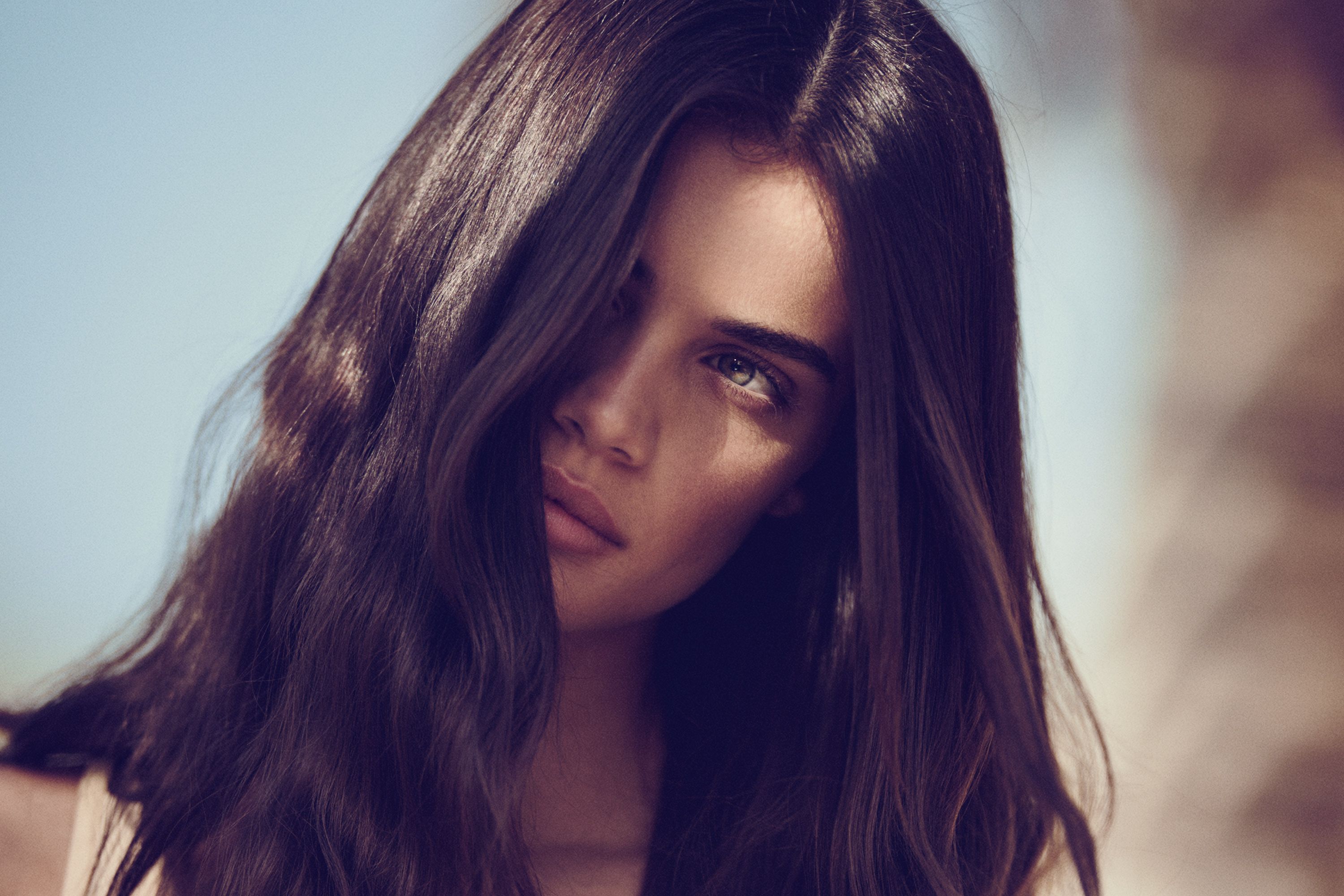 How to get rid of frizzy hair in the summer