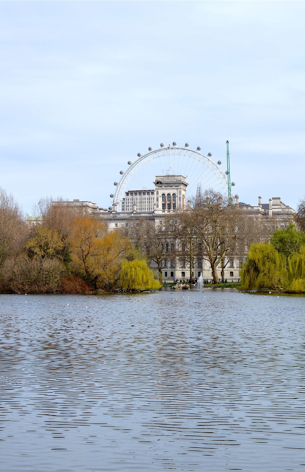 <p>London wouldn't be what it is without its Royal Parks. St James's Park is perfect for a Sunday walk, and don't forget to bring some food for the ducks and squirrels–you don't want to disappoint them!  </p>