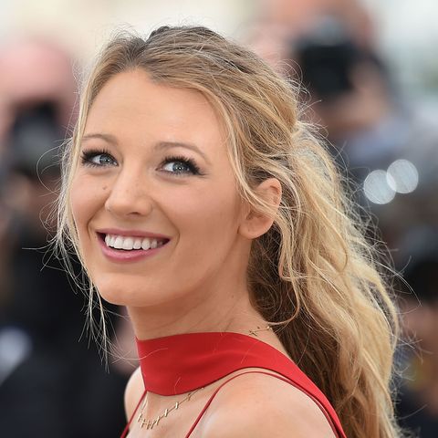 Blake Lively Sexy Outfits - Blake Lively