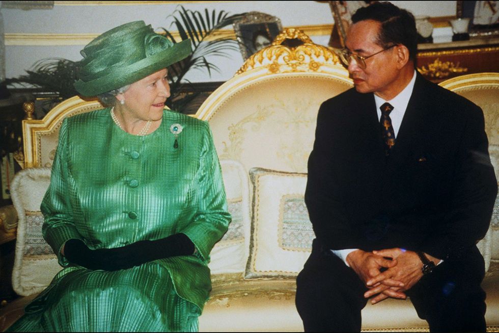 Elizabeth II With King Bhumibol