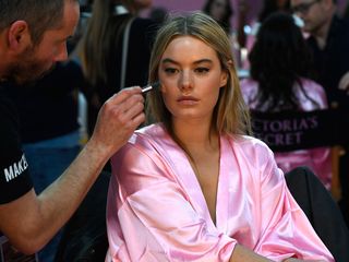 Victoria S Secret 16 All The Backstage Action