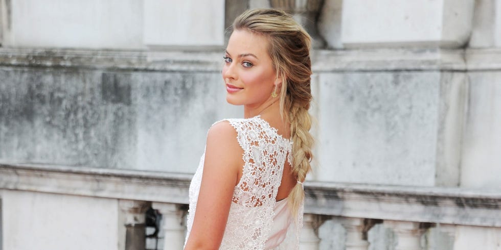 Margot Robbie wore her mother's wedding dress