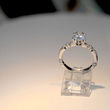 Buying engagement ring at auction Buying engagement ring at auction
