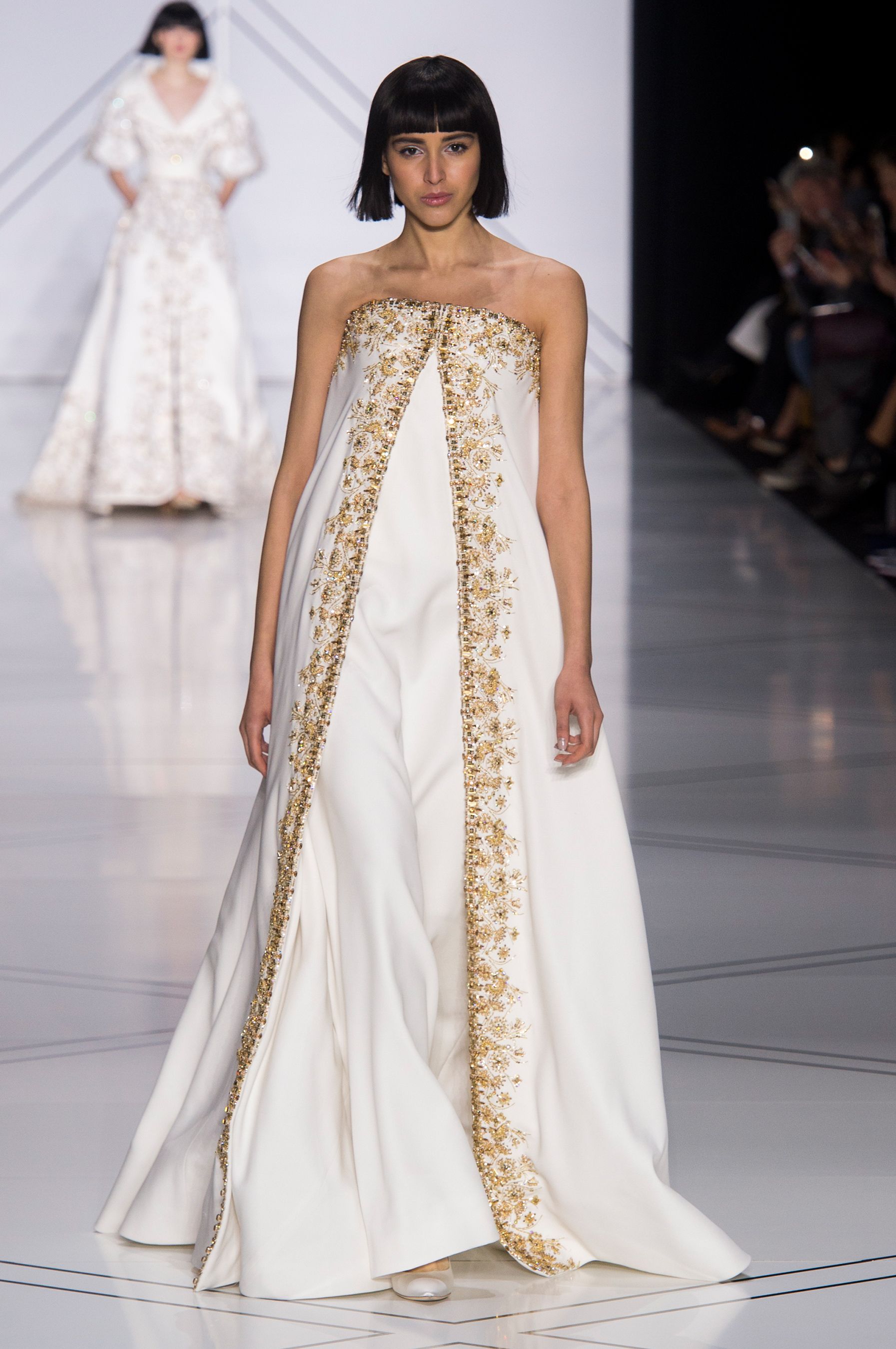 Ralph & Russo Spring 2015 Couture Collection | Wedding Inspirasi | Fashion  dresses, Beautiful dresses, Ralph and russo