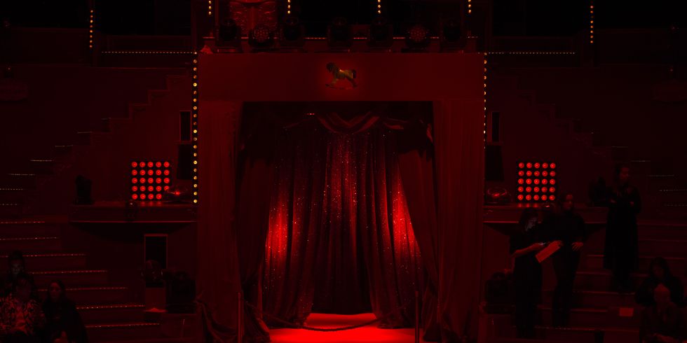 Red, Stage, Theatre, Darkness, heater, Hall, Stage is empty, Performing arts center, Music venue, Carpet, 
