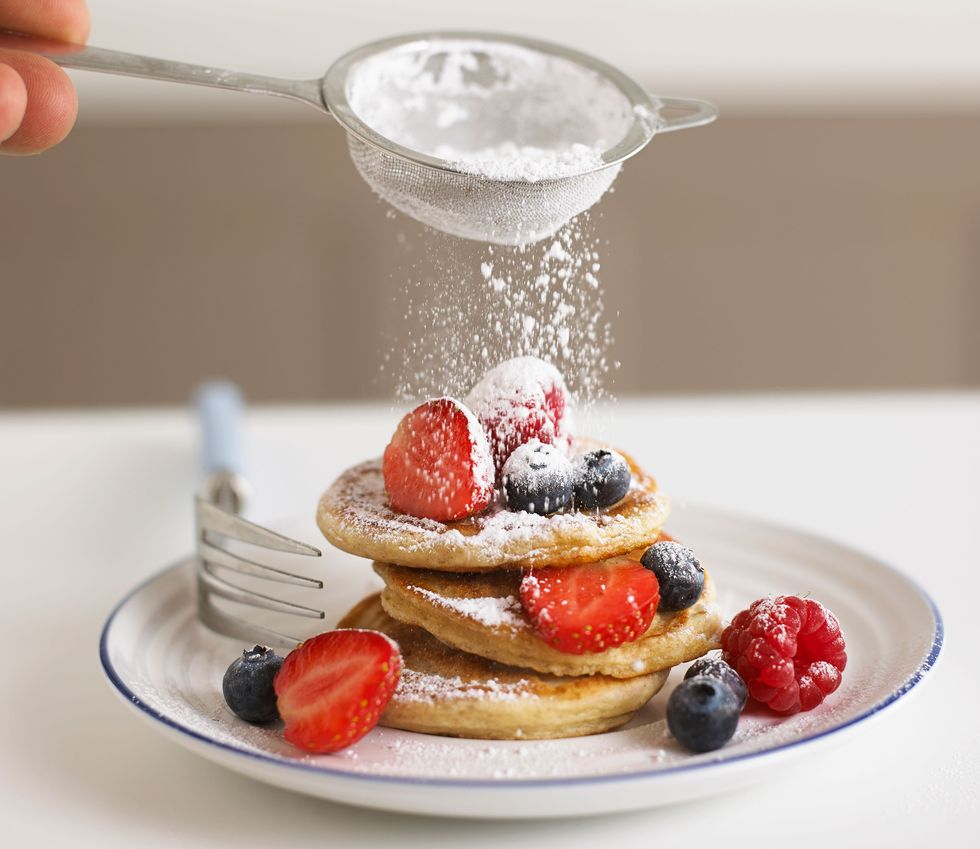 sugar on fruit pancakes