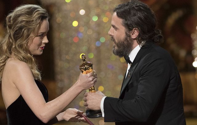 Casey Affleck and Brie Larson at the 2016 Oscars