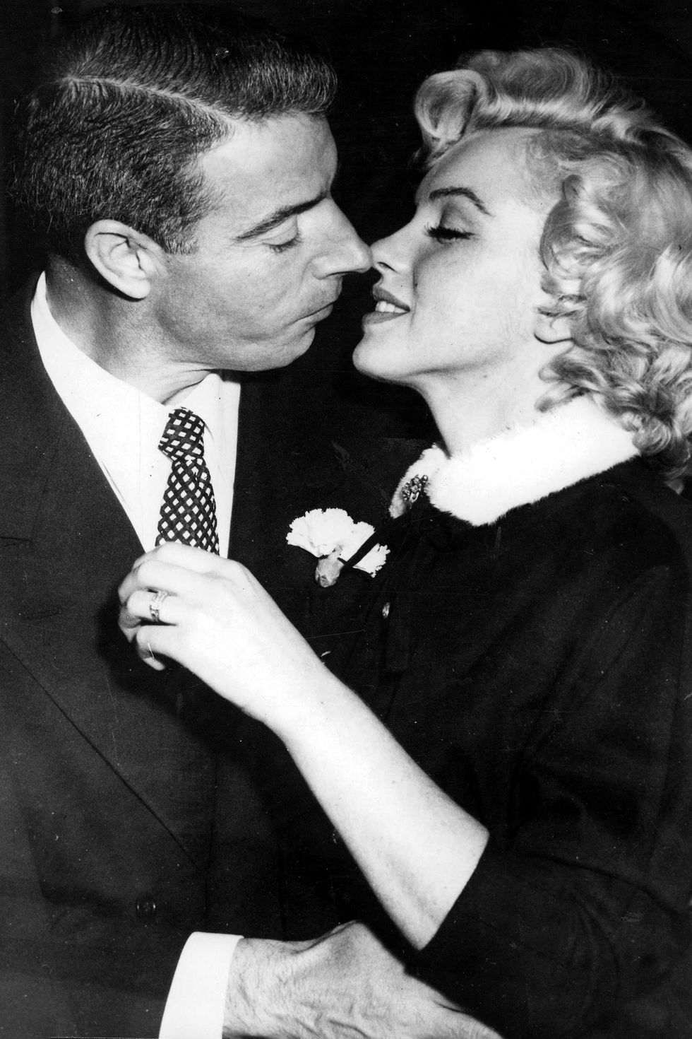 Marilyn Monroe and Joe DiMaggio