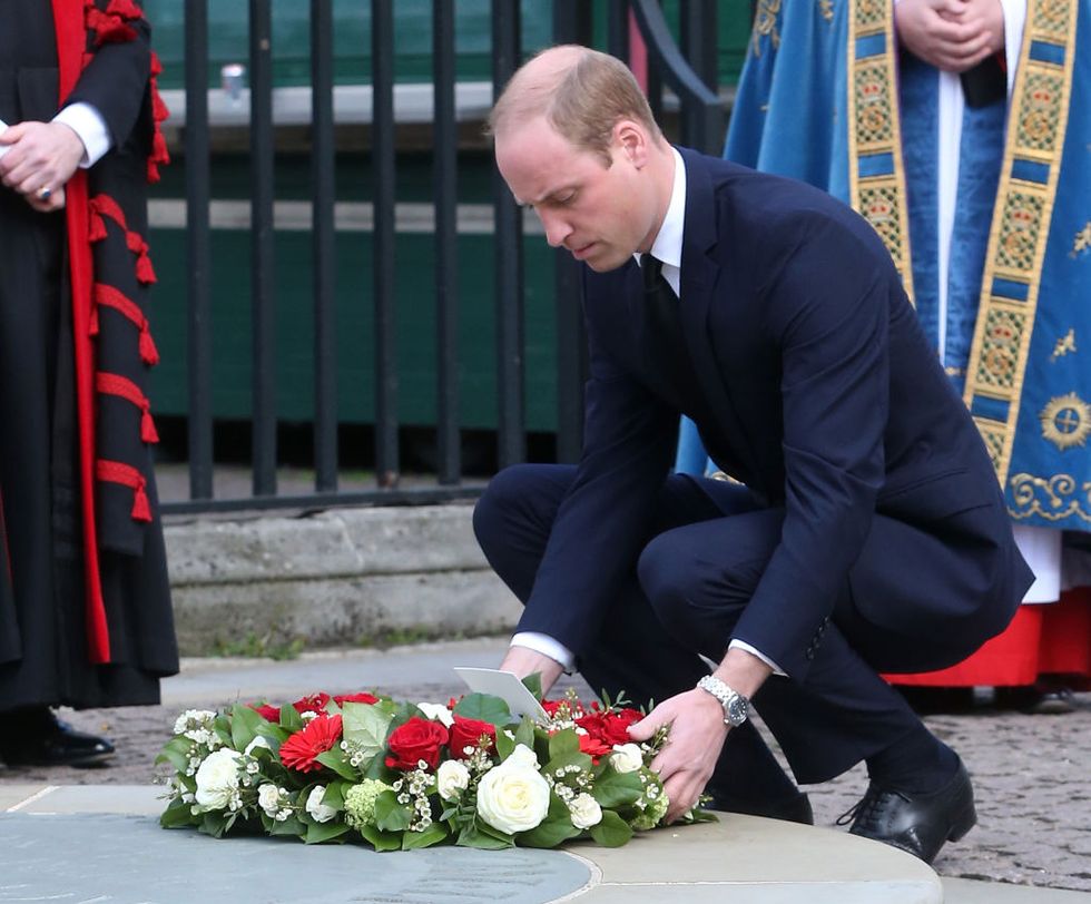 Prince William lays wreath Westminster