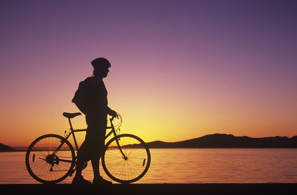 Sky, Bicycle, Sunset, Horizon, Vehicle, Morning, Afterglow, Evening, Sunrise, Cycling, 