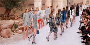Chanel Cruise 2018 collection show pictures