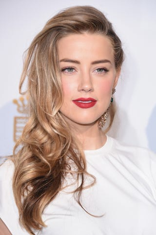 Margot Robbie S Buttery Blonde Hair In Once Upon A Time In Hollywood