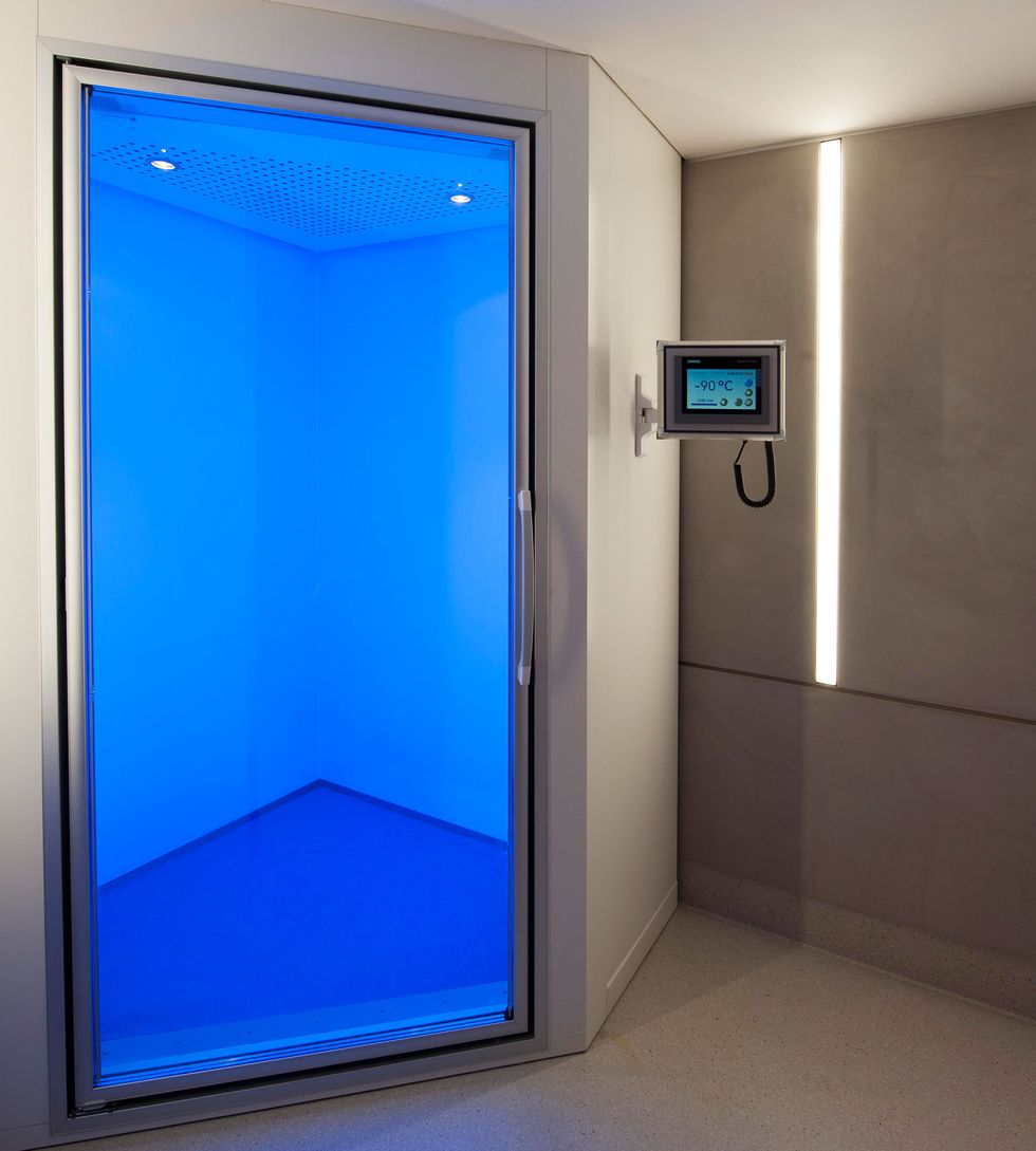 111cryo cryotherapy chamber   harrods wellness clinic