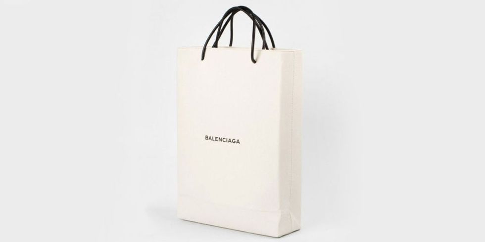 Paper bag, Shopping bag, Bag, Product, Packaging and labeling, Office supplies, Luggage and bags, Handbag, Beige, Fashion accessory, 