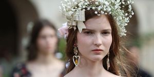 rodarte haute couture 2018 show flower crowns