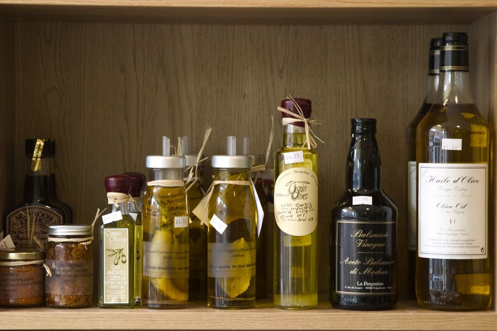 Bottle, Product, Glass bottle, Drink, Liqueur, Alcohol, Cooking oil, Olive oil, Distilled beverage, Vegetable oil, 