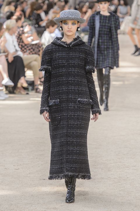 See the highlights from Karl Lagerfeld's AW17 Chanel Couture show