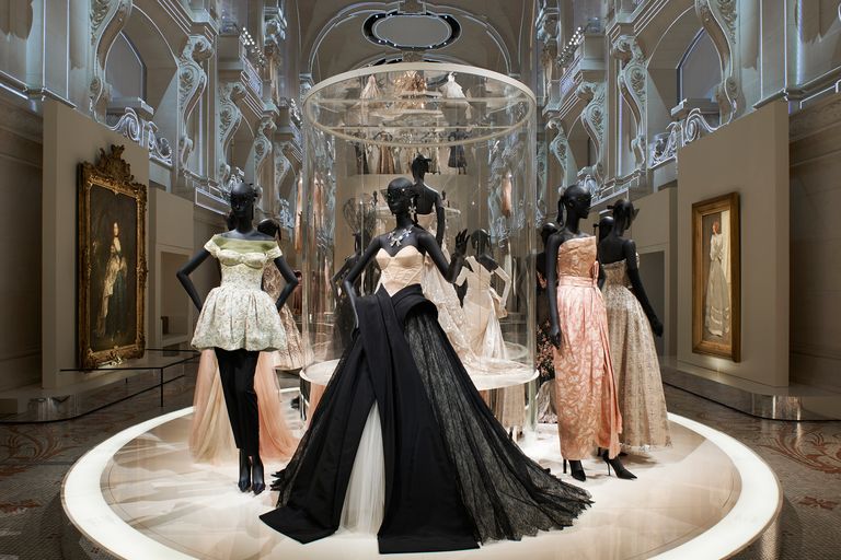 Christian Dior Paris exhibition preview