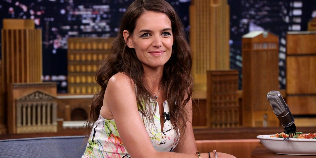 Katie Holmes Plays God With Cuba Gooding Jr In New Zealand Airline Advert