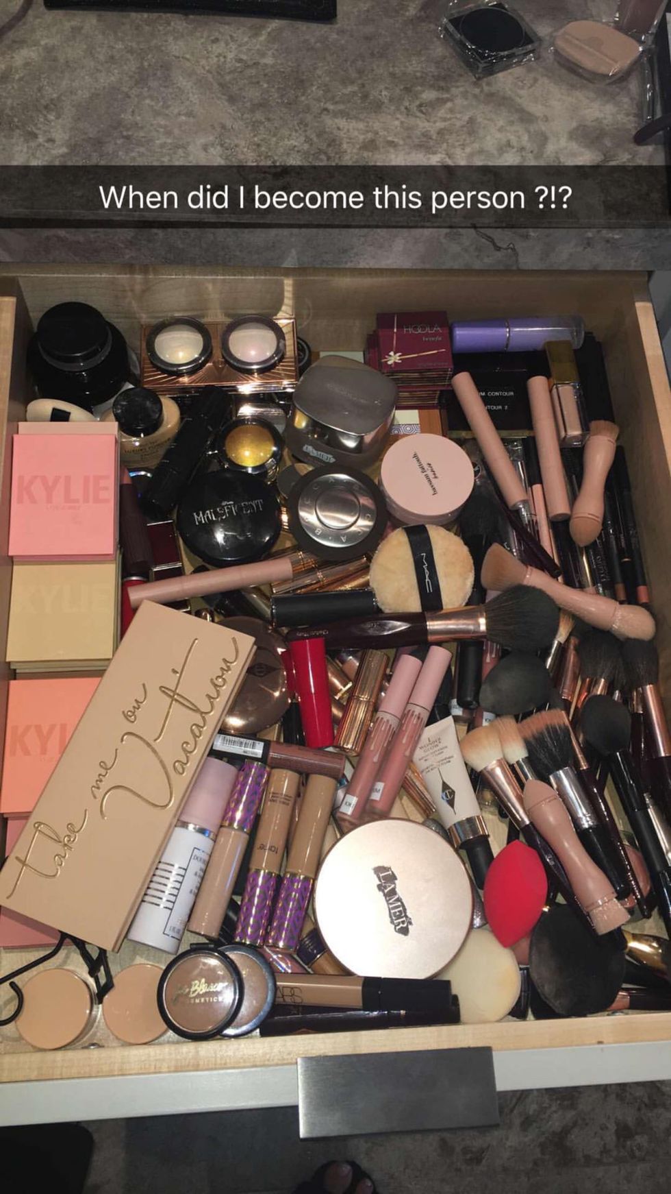 Cosmetics, Drawer, Collection, Material property, Eye liner, 