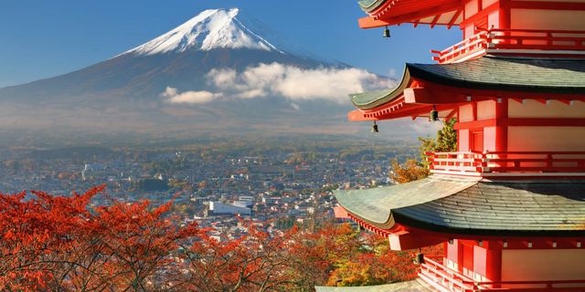 Japanese architecture, Sky, Tree, Pagoda, Leaf, Architecture, Chinese architecture, Mountain, Autumn, Place of worship, 