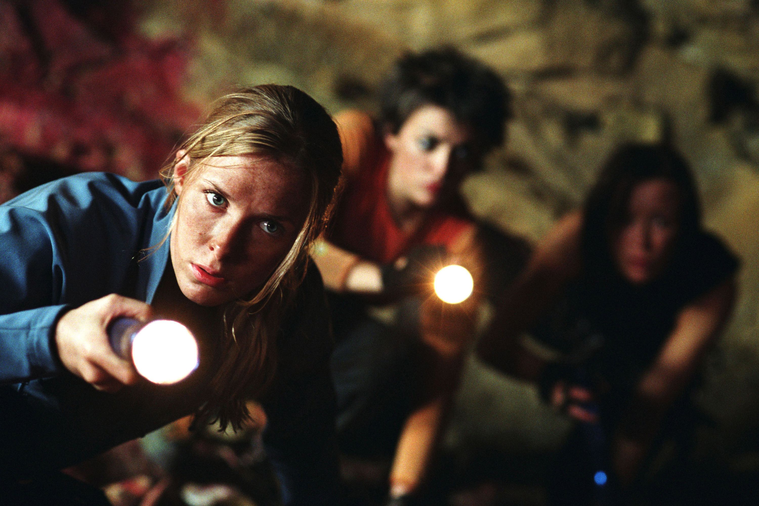 The descent online netflix