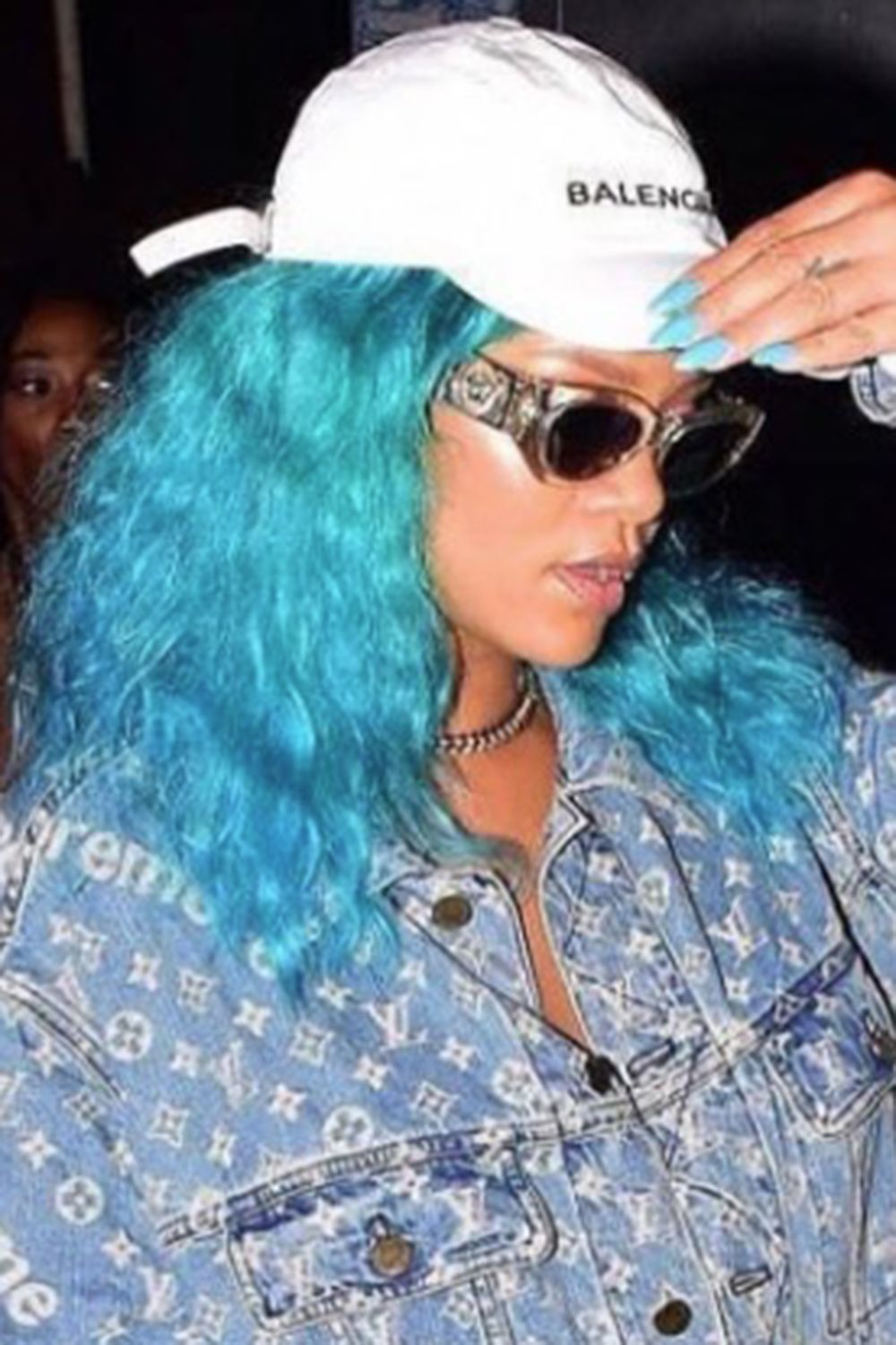 rihanna blue hair