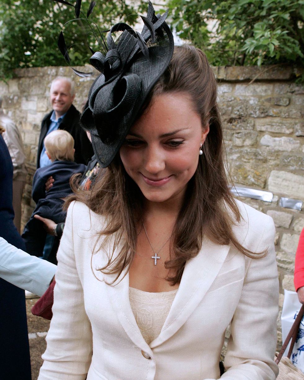 Kate Middleton, Prince William'S Girlfriend Arrives At The Society Wedding Of Hugh Van Cutsem Junior To Rose Astor At Burford Parish Church In Burford. (Photo by Mark Cuthbert/UK Press via Getty Images)