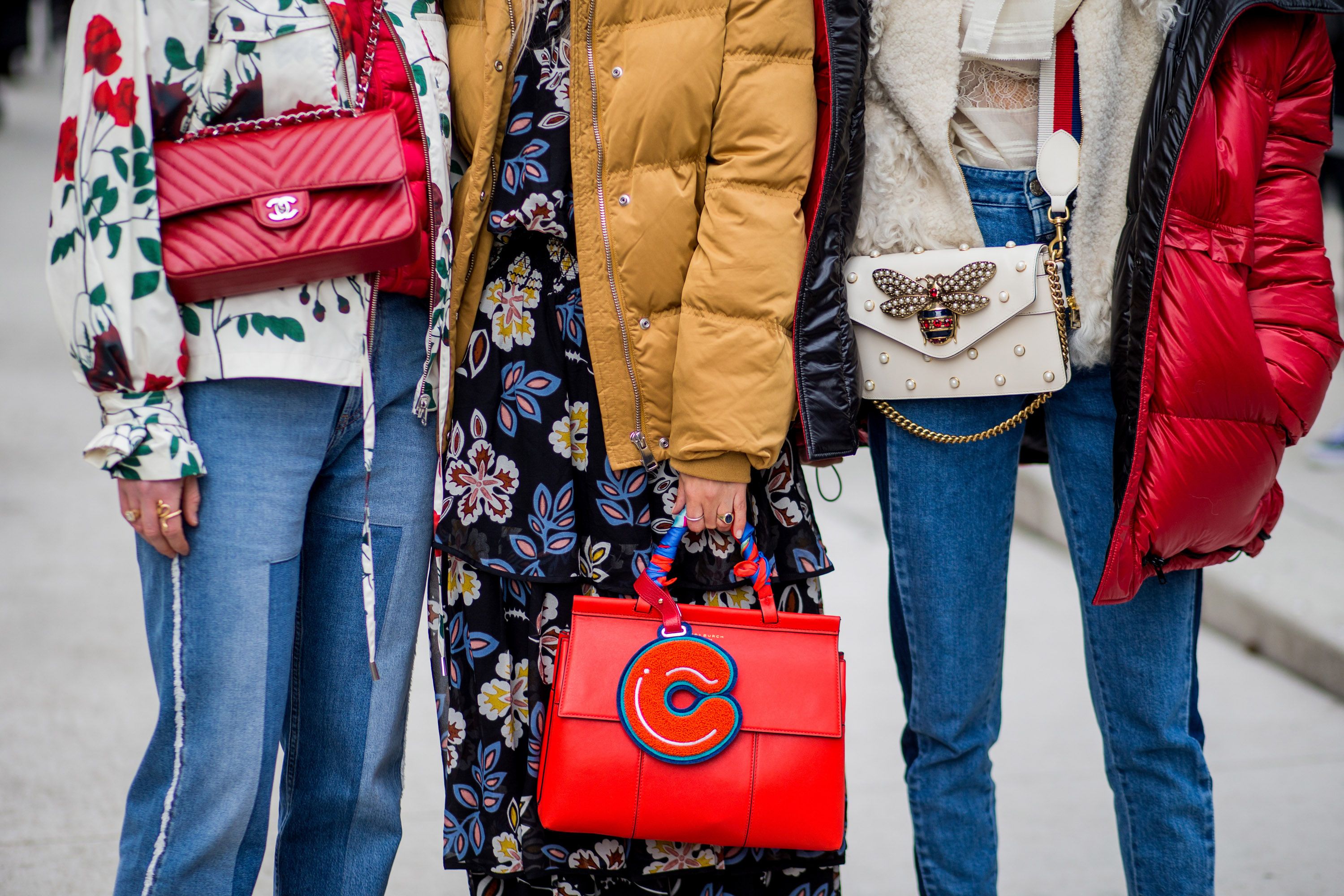 Millennials start bags again - most popular