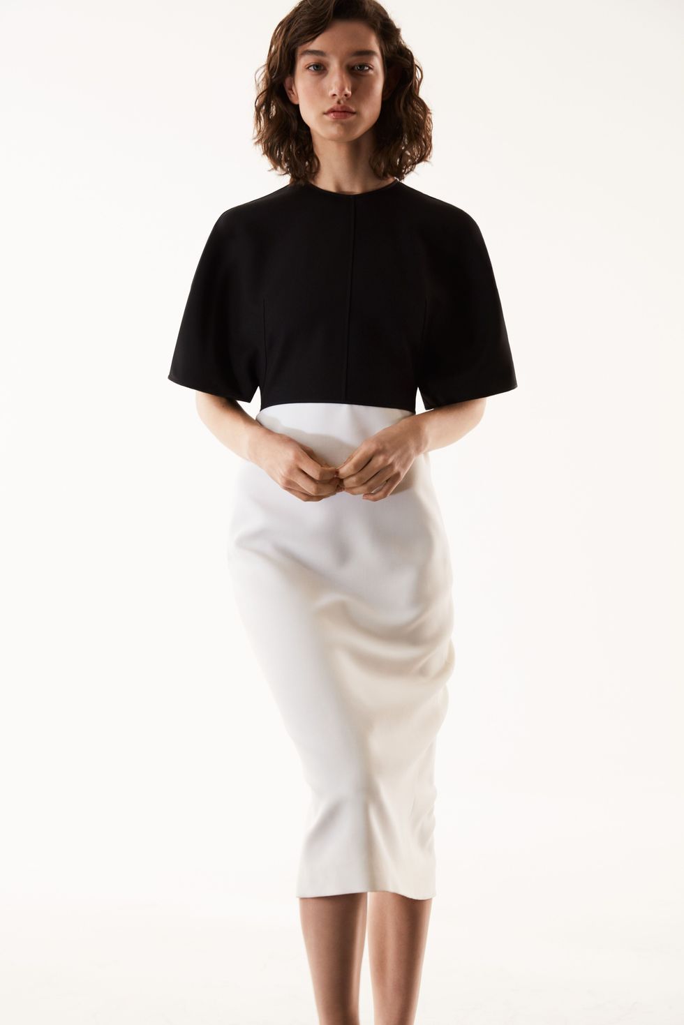 White, Clothing, Shoulder, Neck, Sleeve, Waist, Photo shoot, Arm, Joint, Fashion, 