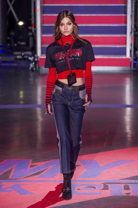 Gør det tungt Doktor i filosofi ~ side Tommy Hilfiger autumn/winter 2017 - See every look from the TommyNow  RockCircus extravaganza