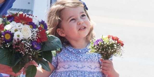 Child, Bouquet, Floristry, Floral design, Flower Arranging, Flower, Cut flowers, Plant, Smile, Toddler, 