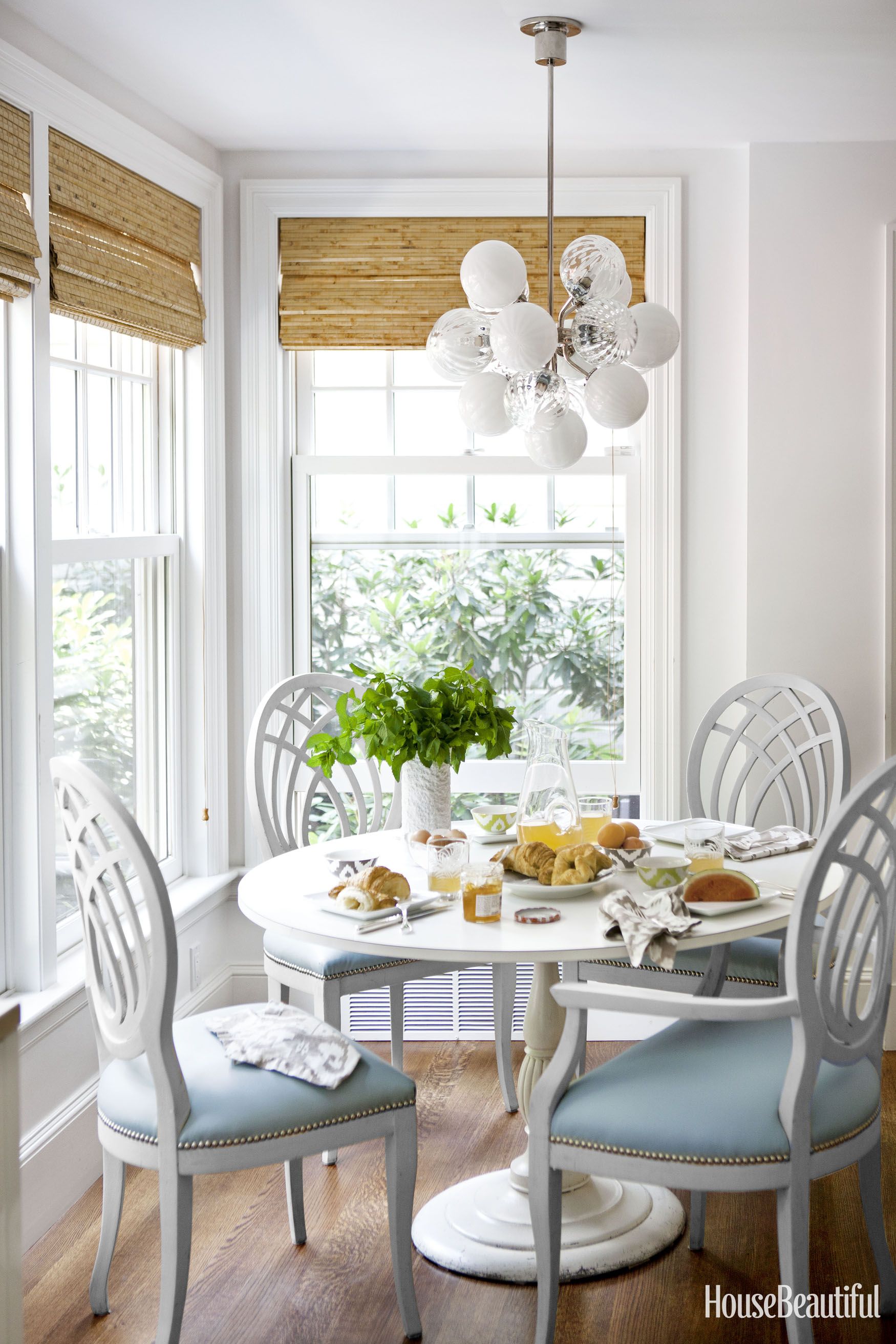 Featured image of post Kitchen Nook Ideas Small Kitchens - If you have a small kitchen space that needs a breakfast area, this is a clever way to create an addition.