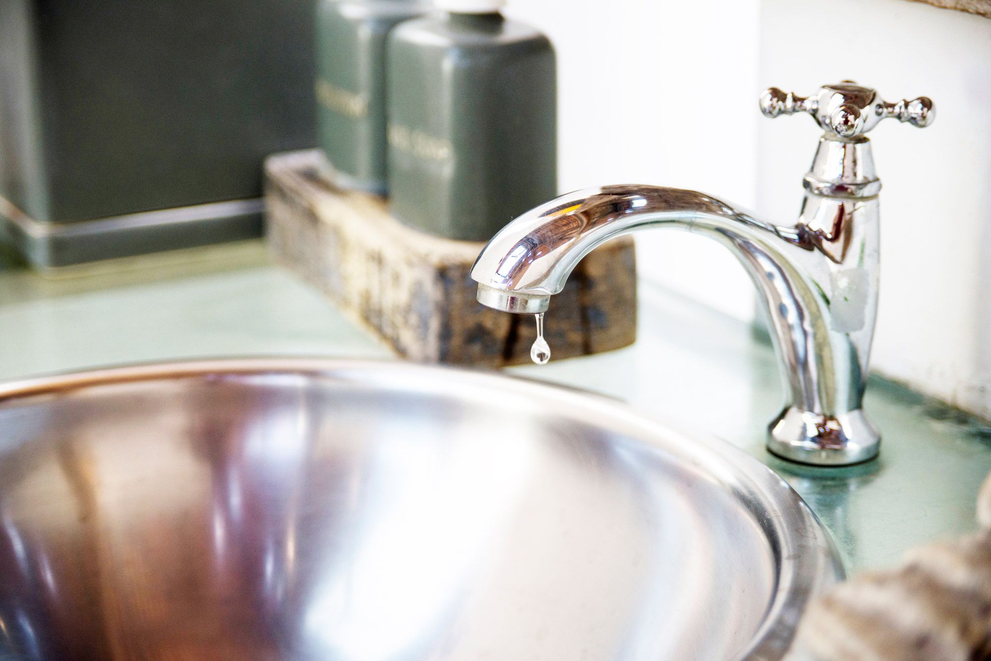 How To Fix A Clogged Sink And Leaky Faucet