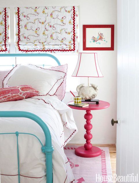 Room, Interior design, Textile, Pink, Wall, Linens, Bedding, Bedroom, Teal, Interior design, 