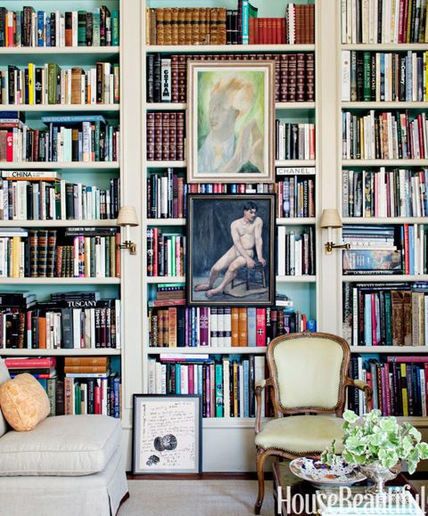 How To Decorate Bookshelves How To Arrange A Bookshelf