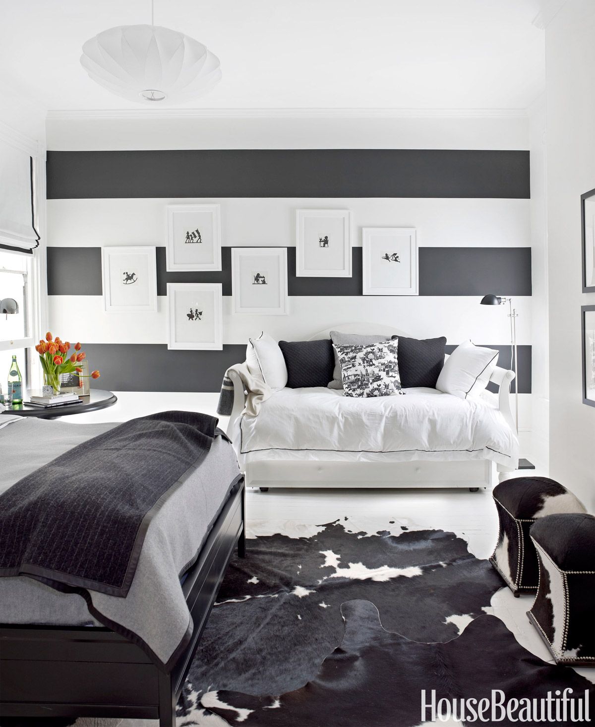 Featured image of post Black And White Striped Rug Bedroom / Positive black performance rug options.