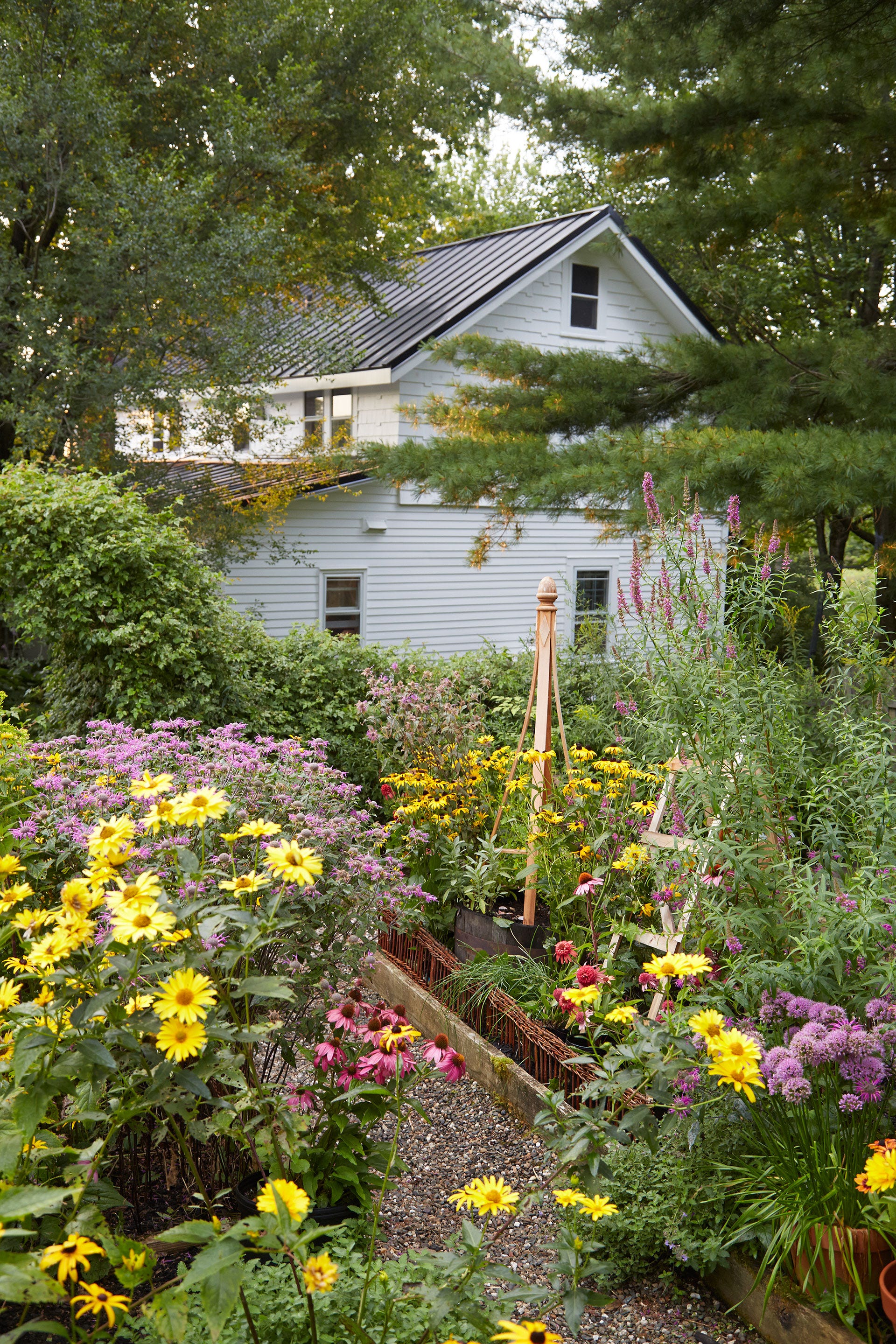 8 garden rain drive