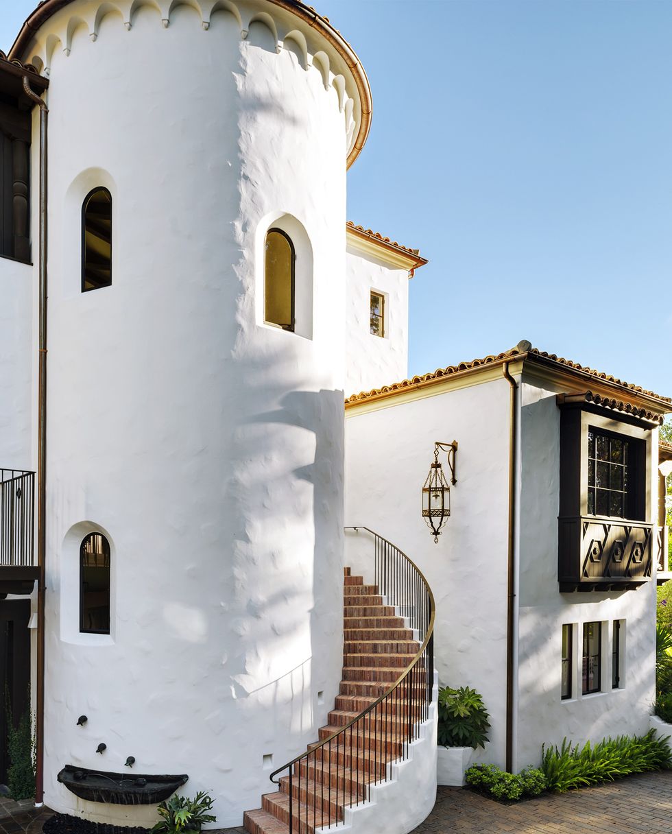 Spanish Colonial Design Style - What Is Spanish Colonial Design?