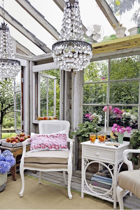 See How a Neglected Potting Shed Became a Glamorous Greenhouse