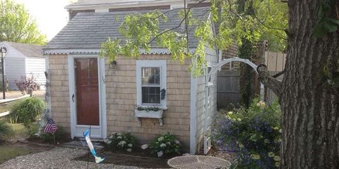Tiniest Home In Cape Code Tiny Cottage For Sale In Cape Cod